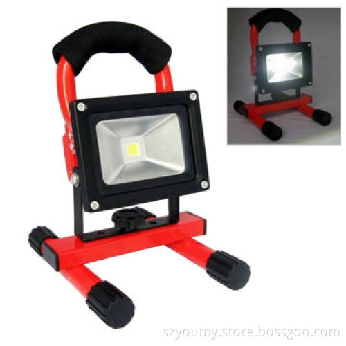 Portable outdoor emergency flood light, 10W, 8800mAh power capacity